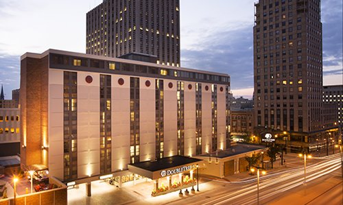 DoubleTree by Hilton Milwaukee Downtown